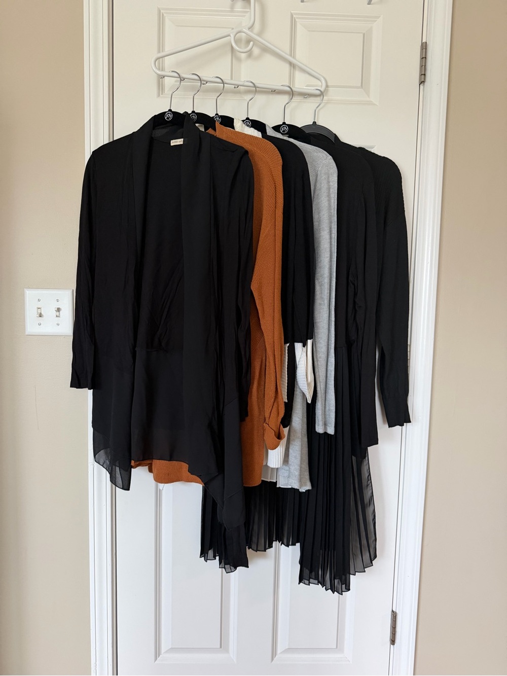 Women’s Cardigans - Picture 1 of 8